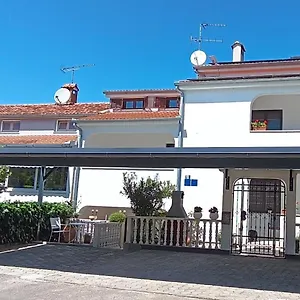 Stojakovic , Porec Croazia